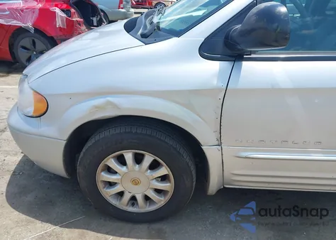 2001 Chrysler Town & Country Lxi z USA, uszkodzony, nr VIN 2C4GP54L51R261157